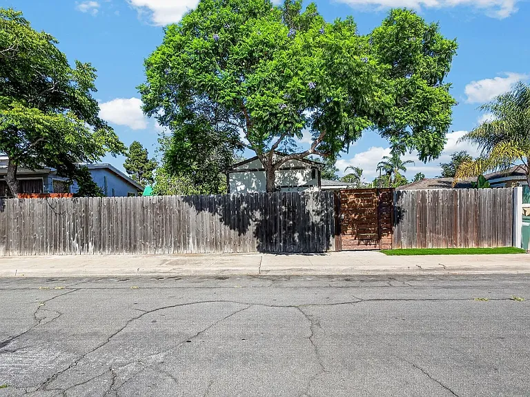 7105 Hoffman Ave #A — Photo 13