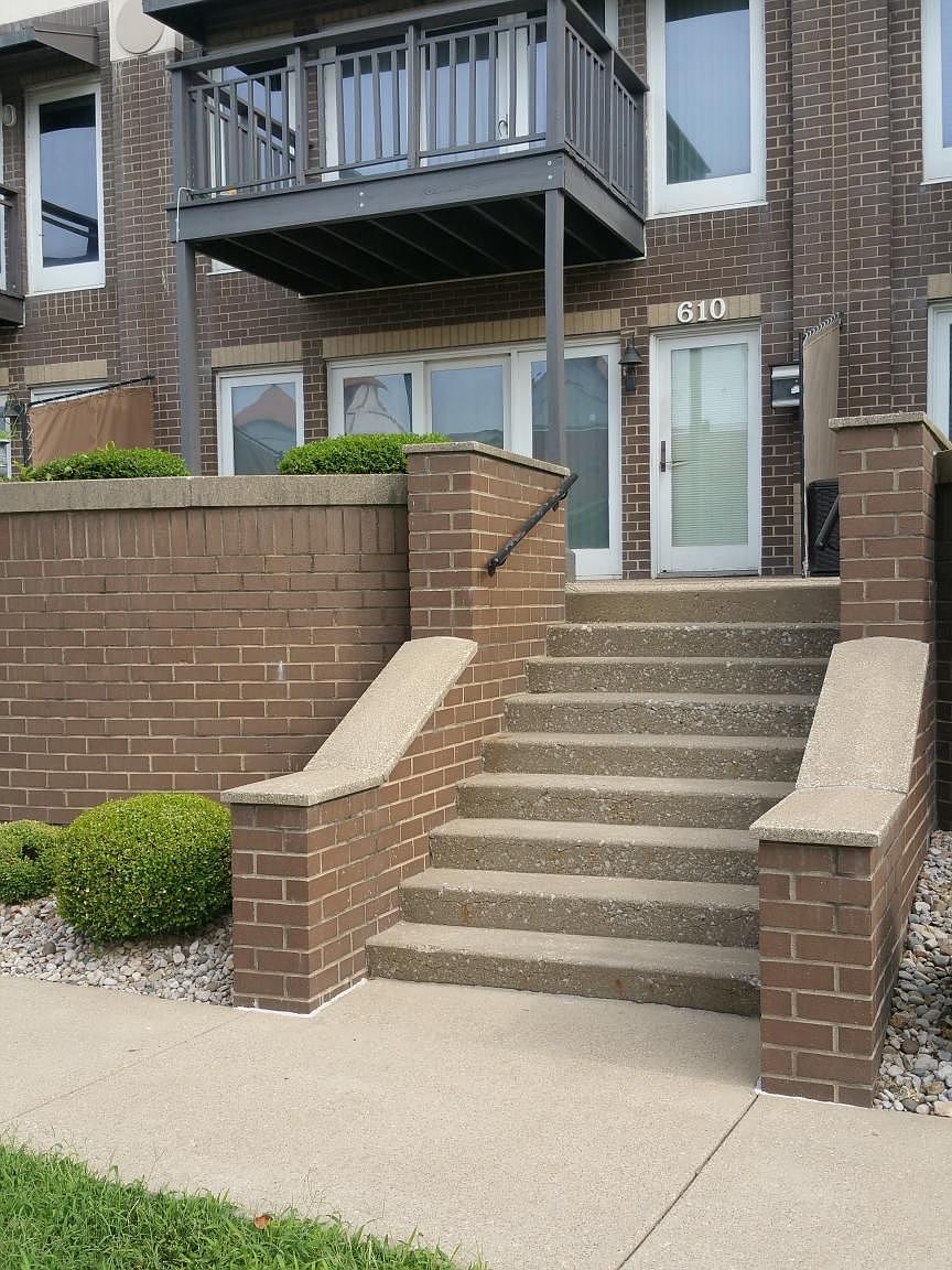 610 W Riverside Dr, Jeffersonville, IN 47130 Zillow