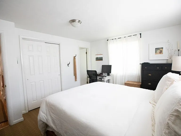 4019 S Olympic Way — Photo 13