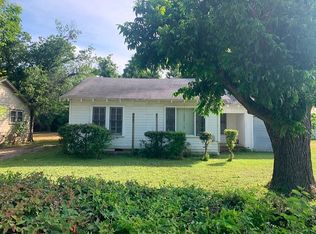 1212 Hogan Ln, Waco, TX 76705