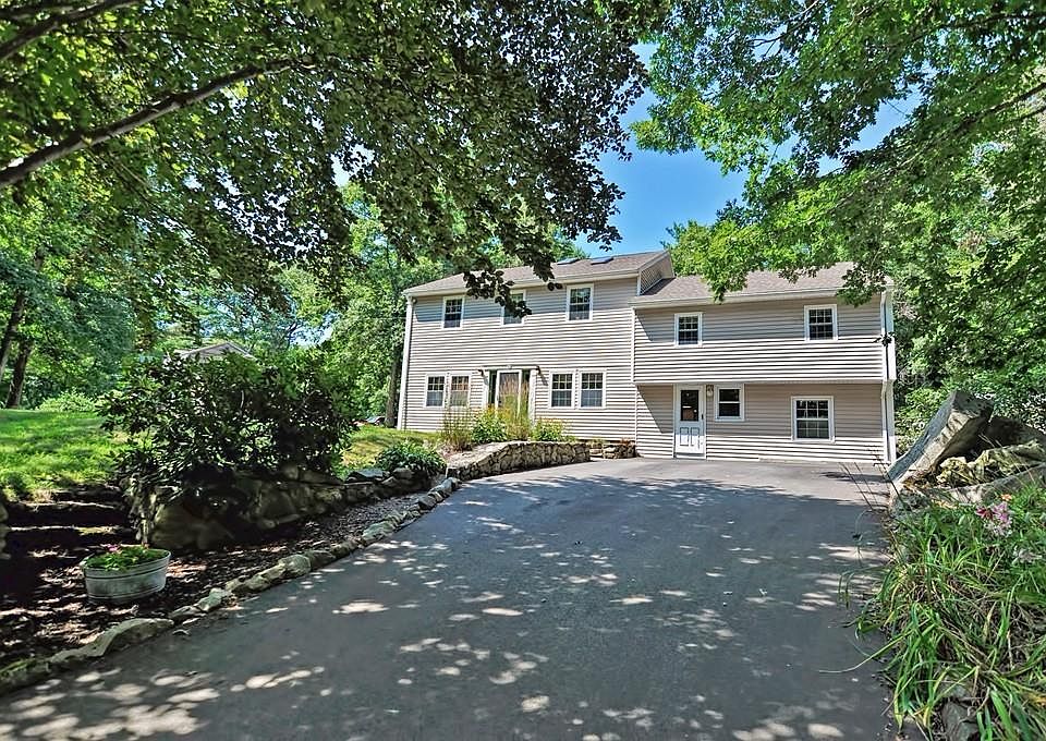 149 Grove St, Millville, MA 01529 Zillow