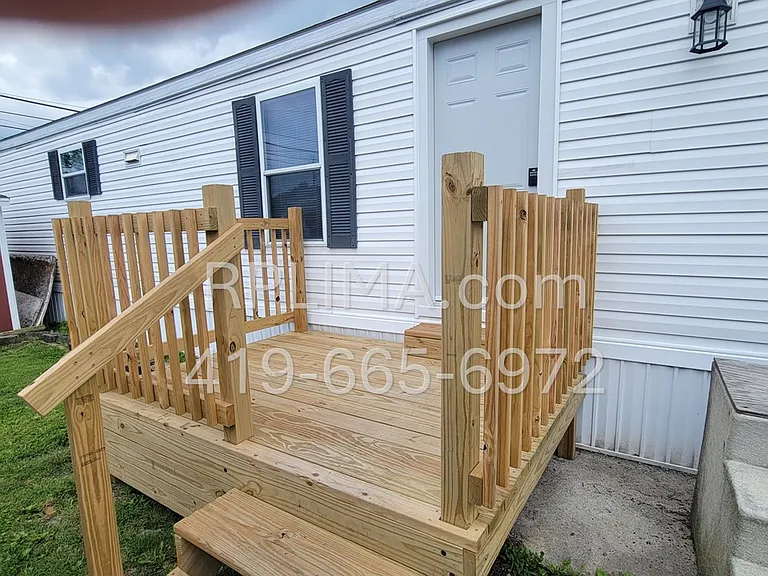 302 W Main St #302.5 — Photo 1