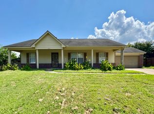 4476 Bishop Hills Dr, Memphis, TN 38128