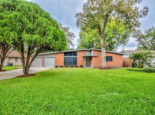 211 E Thornton Rd, Houston, TX 77022