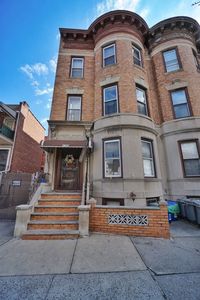8789 19th Ave, Brooklyn, NY, 11214