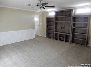 2949 Fm 1303, Floresville, TX 78114