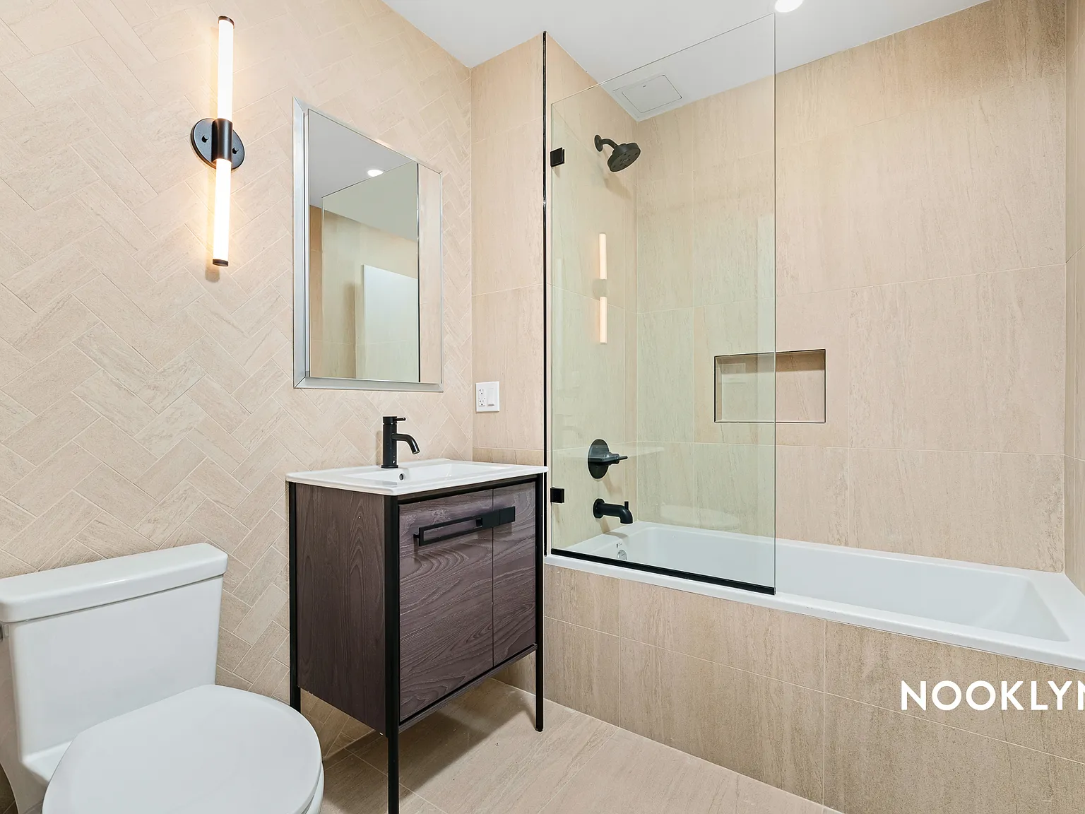 129 Mcdonald Avenue — Photo 4