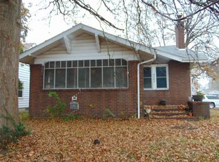 2202 Walnut St, Murphysboro, IL 62966