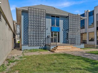 830 Ouellette Ave, Windsor, ON N9A 1C6