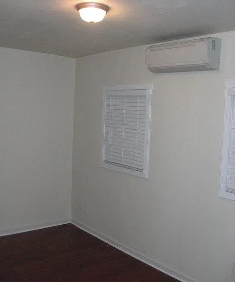 Ceiling mounted Heat/AC