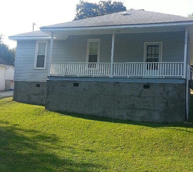 1st image of 1822 Beaumont Ln