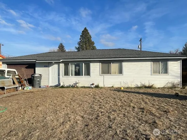 4247 NE Moon Drive, Moses Lake, WA 98837
