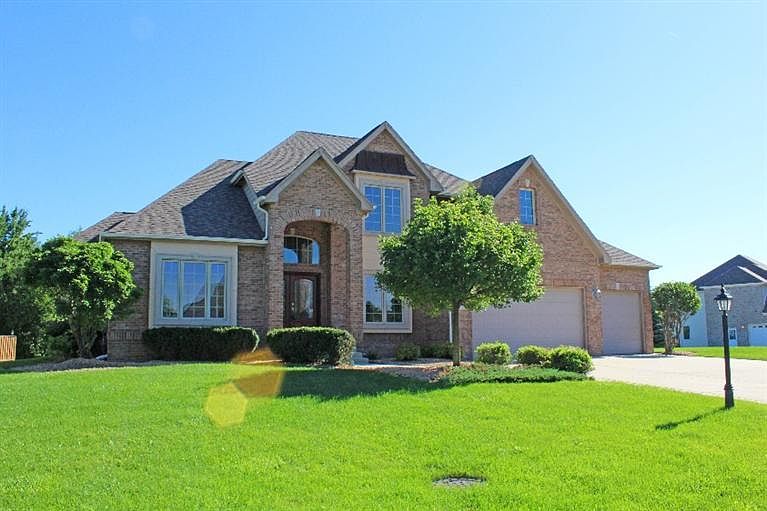 1st image of 10739 Erie Dr