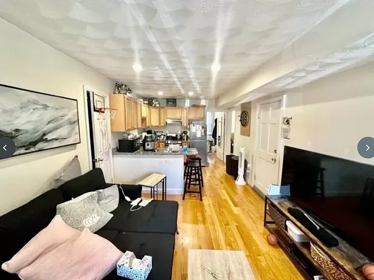 93 Endicott St #2 — Photo 6