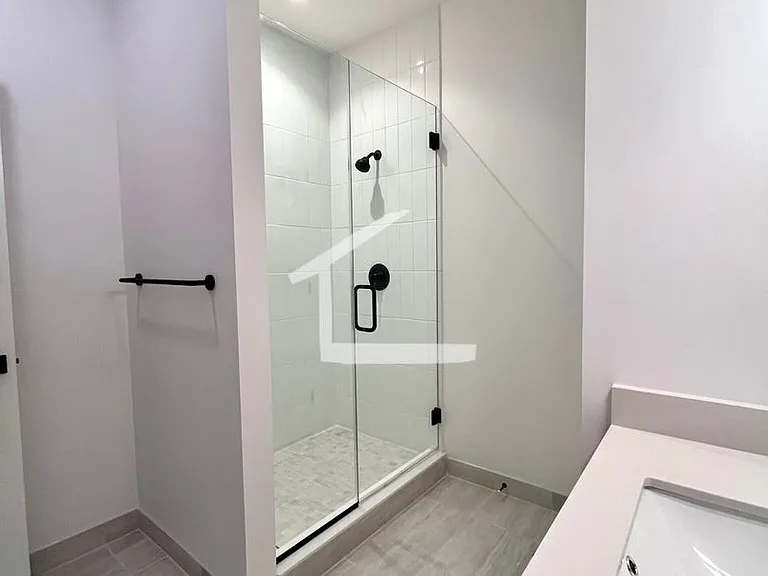 101-199 Gardner St #101 — Photo 12