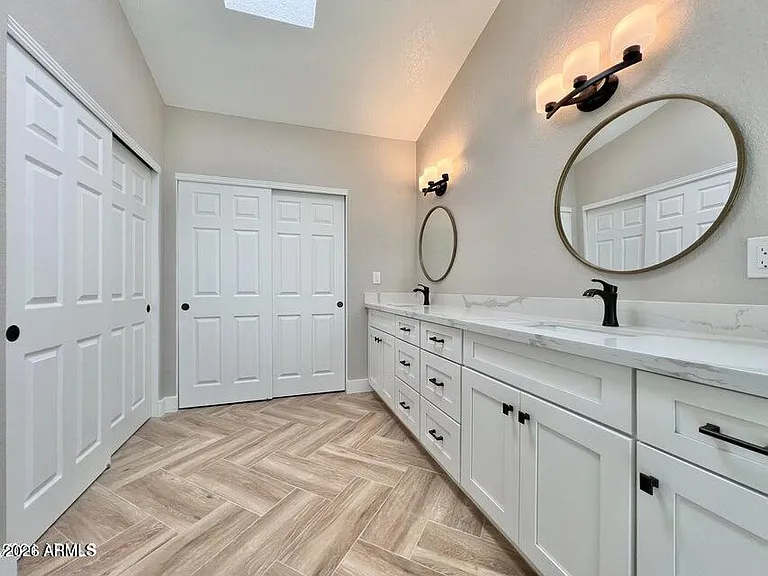 10889 E Kalil Dr — Photo 13