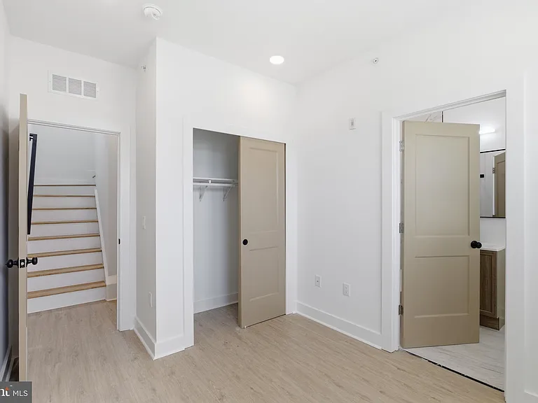 4021 Brown St #4 — Photo 7
