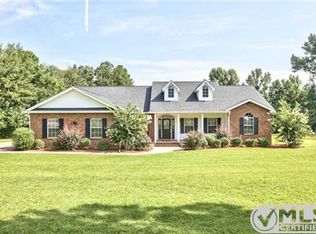 5018 Valley Farm Rd, Tallahassee, FL 32303