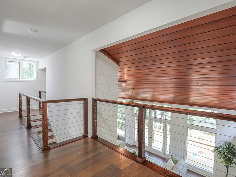 212 Southland Dr — Photo 61