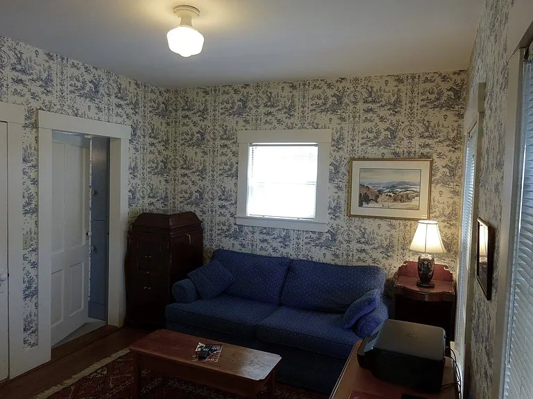 9 Pleasant St — Photo 10