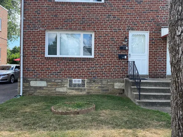 942 Faunce St, Philadelphia, PA 19111