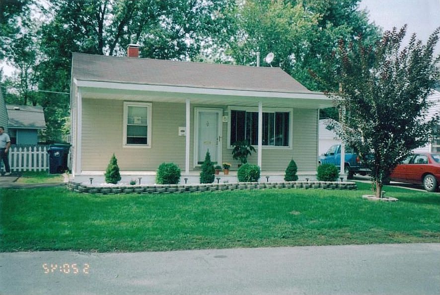 2nd image of 205 S East St