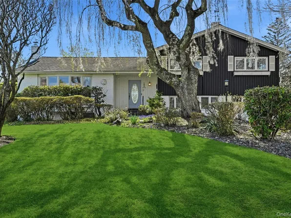 17 Manning Drive, East Northport, NY 11731