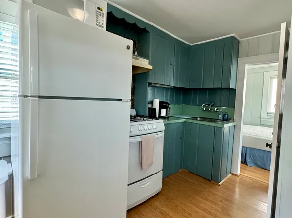 21 Ocean Blvd #B, Hampton, NH 03842