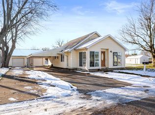 617 W 15th St, Muncie, IN 47302