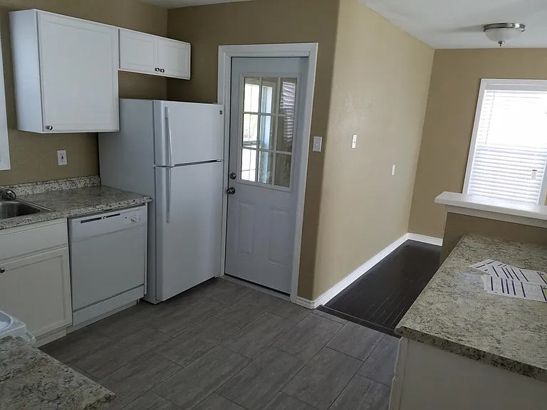 634 Chase Dr — Photo 10