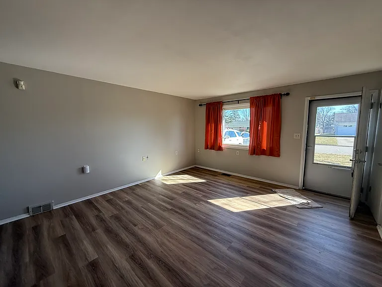4126 W Belle Ave — Photo 16