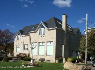 161 Boardwalk Ave, Staten Island, NY