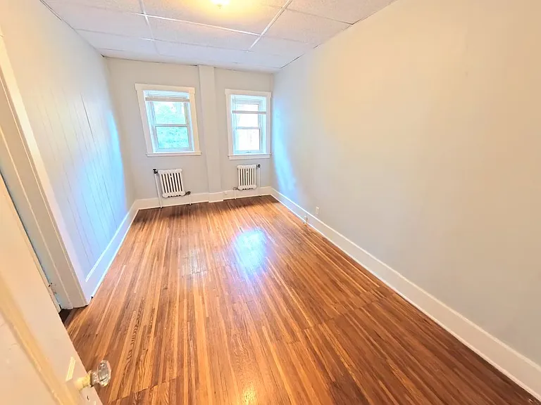 1625 East Ave — Photo 50