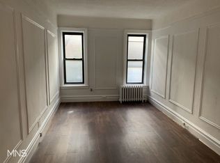 31-36 32nd St #DC1, Astoria, NY 11106