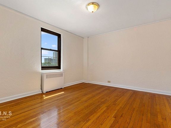 4th image of 2728 Henry Hudson Pkwy #C84