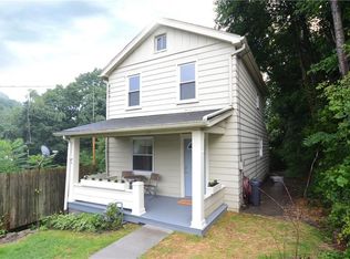 1414 Hiland Ave, Coraopolis, PA 15108