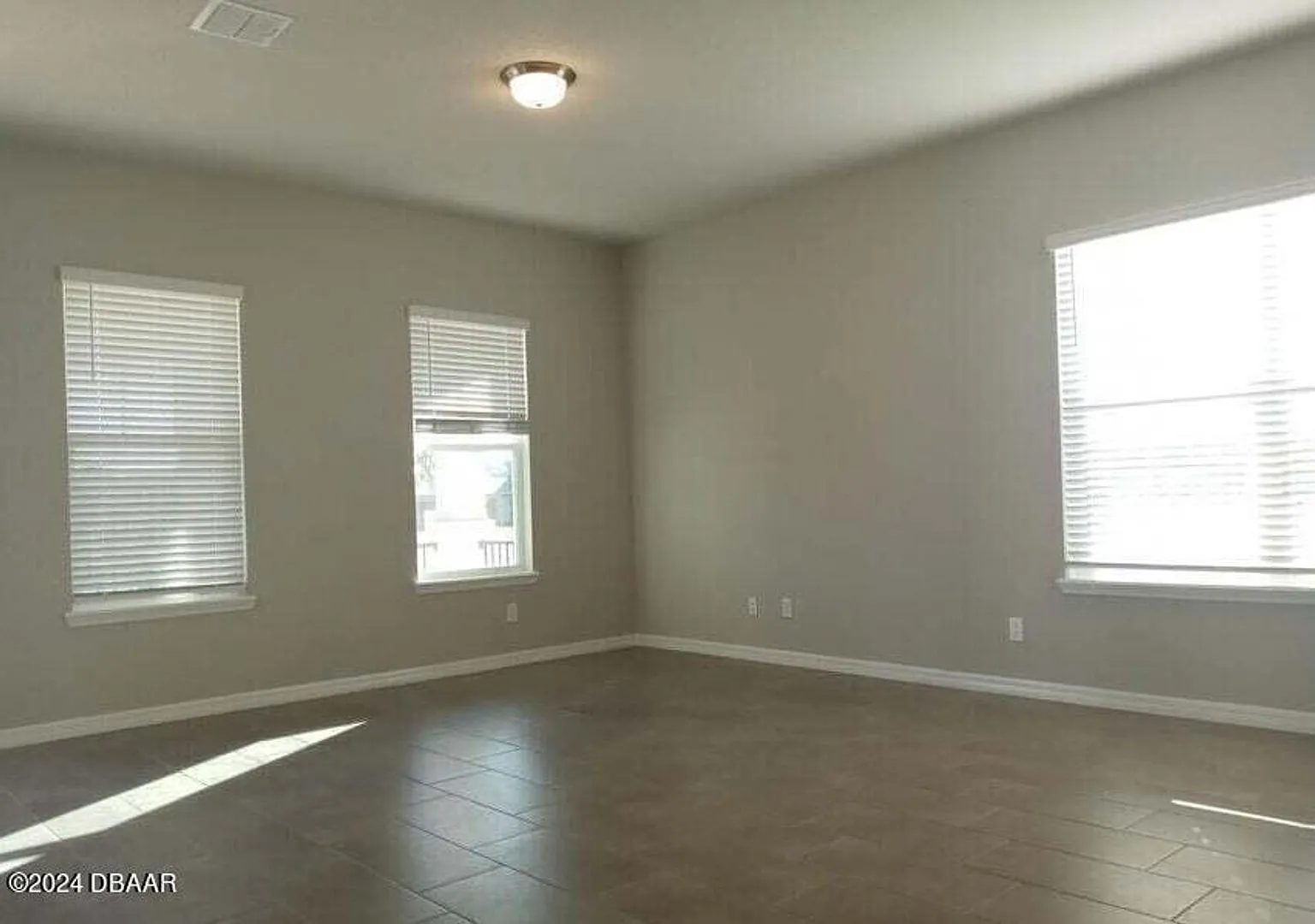 Like new energy-efficient home 3 bedroom/ 2.5 baths. — Photo 4