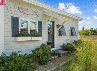 128 Old Point Rd, Newburyport, MA 01950