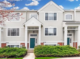 2214 Daybreak Dr, Aurora, IL 60503