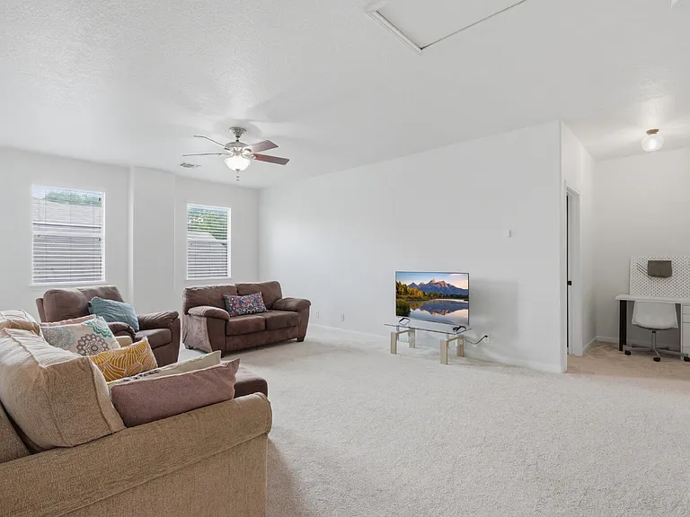 14002 Bella Donna — Photo 18