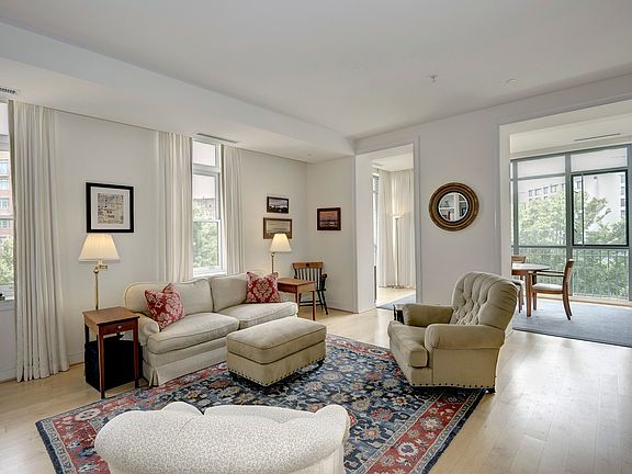 Large, light-filled rooms