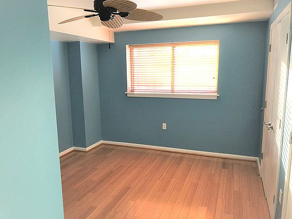 Bdrm has view of treeline