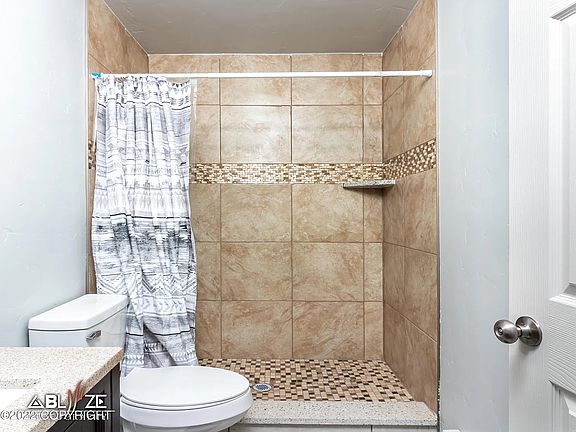 3rd image of 7541 Peck Ave #2