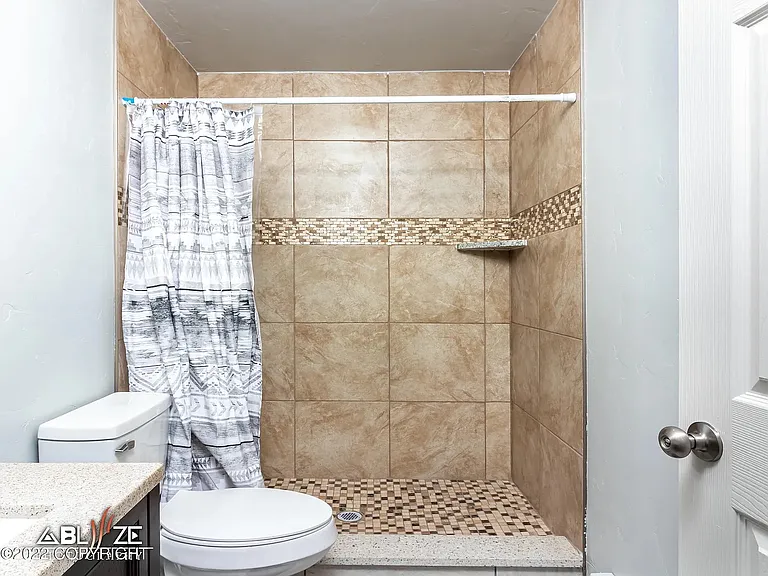 7541 Peck Ave — Photo 3