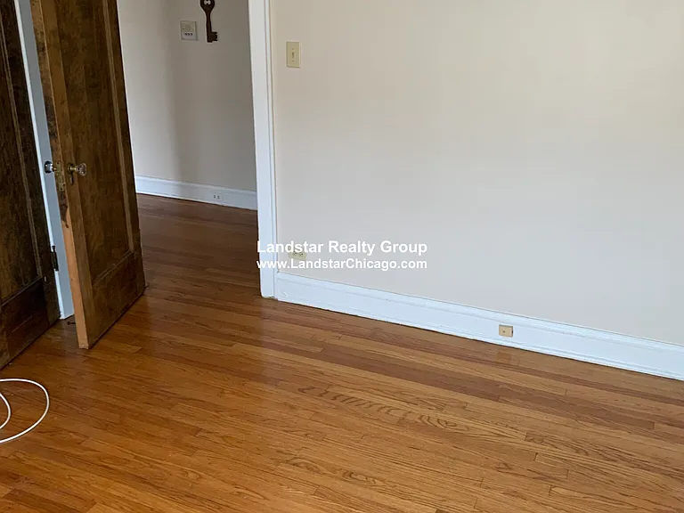 4521 N Paulina St #3B — Photo 3