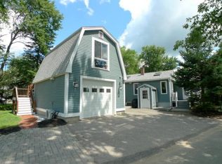 12 Columbus Ave, Exeter, NH 03833