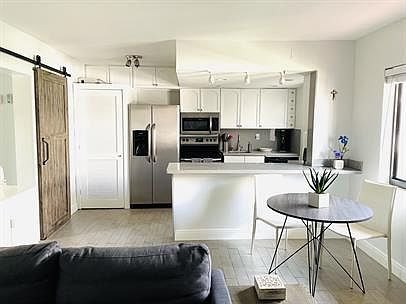 1st image of 3242 Mary St APT 1-314