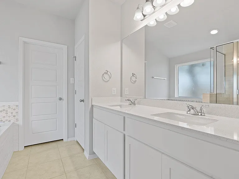 8017 Flintlock Cir — Photo 15