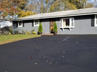 38 James St, Holbrook, MA 02343