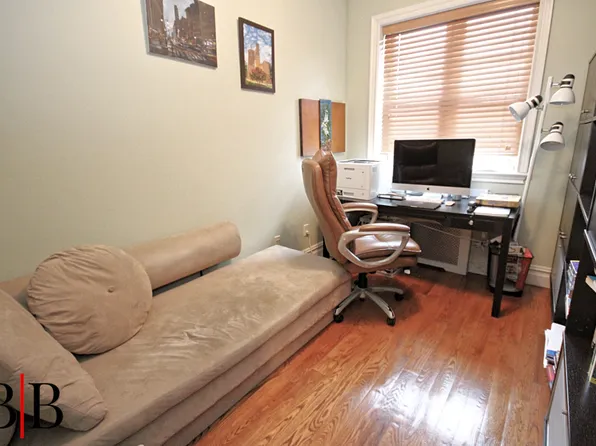 1674 East 22nd Street image 13 of 24